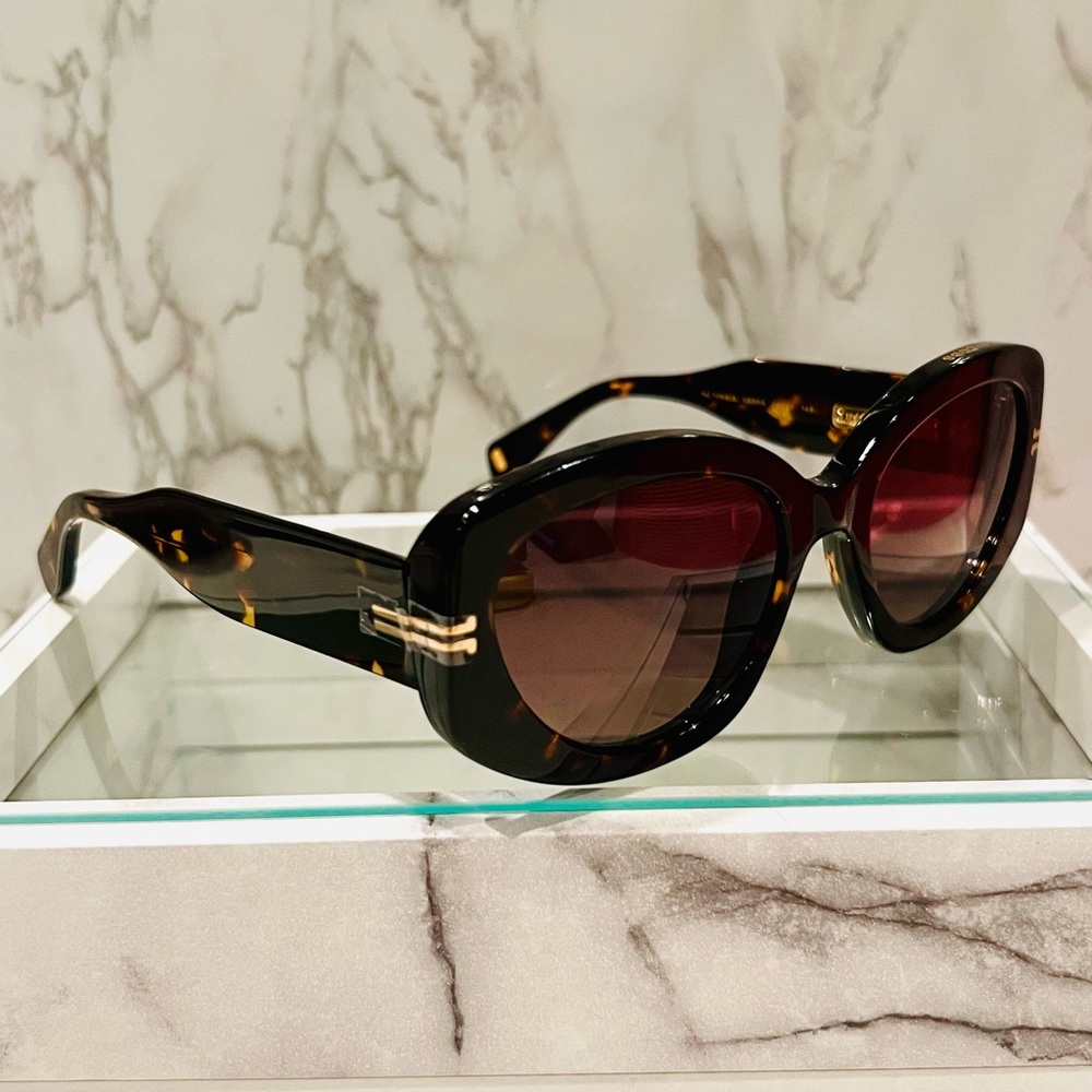 Marc Jacobs 56mm Gradient Rectangular Sunglasses … - image 10